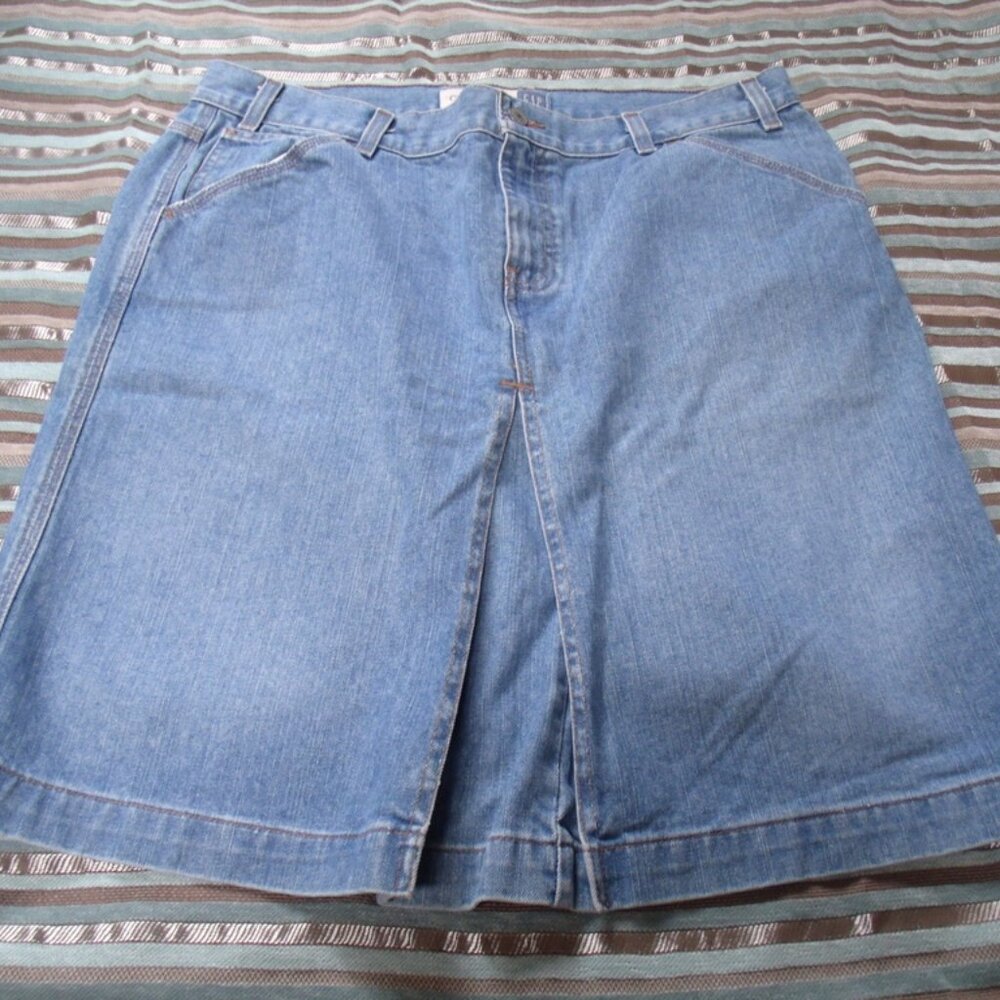 GAP Vintage Light Wash Jean Carpenter Denim Skirt 2009 Knee Length Sz 16
